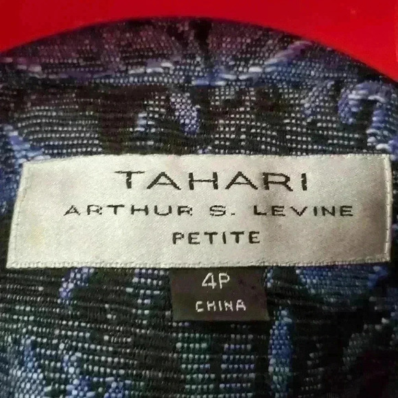 TAHARI Arthur S Levine formal wool blend blazer. Size 4P - Picture 6 of 7